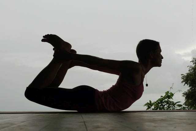 Dhanurasana 